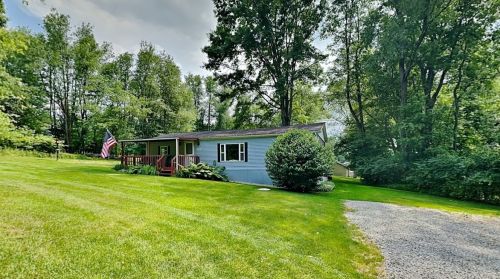 328 Mohican Trl, Mercer PA  16137-9333 exterior