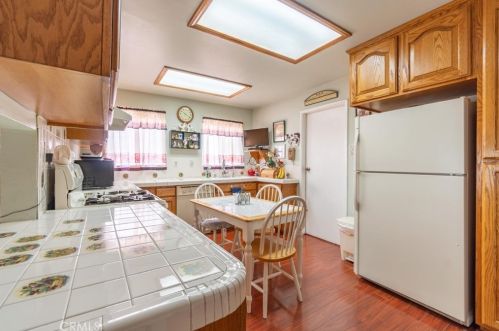 915 Orange Grv Ave, Colton CA  92324-2638 exterior