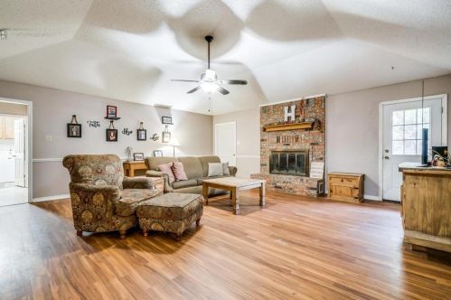 945 Dl Ave, Stephenville TX  76401-1736 exterior