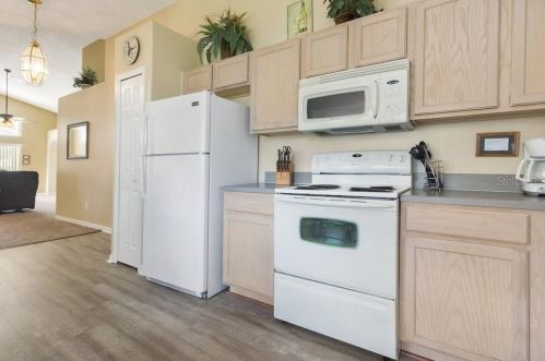 8090 Indian Creek Blvd, Kissimmee FL 34747-2783 exterior