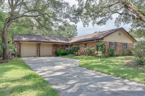 716 Bradford Dr, Fort Walton Beach, FL 32547-3242
