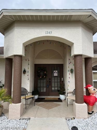 1345 2nd St, Cape Coral, FL 33909-2645
