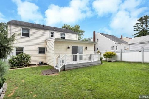 121 Herrick Ave, Teaneck NJ  07666-4106 exterior