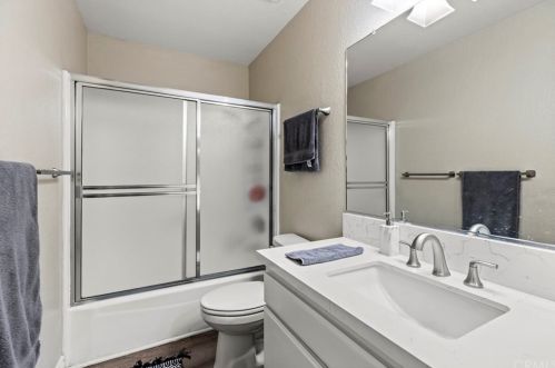 13032 Newhope St, Garden Grove CA  92843-1415 exterior