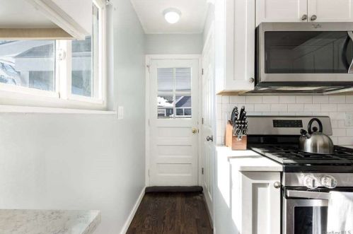 26 Irving Pl, Islip Terrace NY exterior