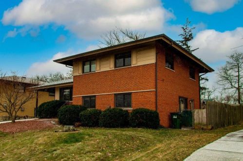 3333 Harry Lee Ln, Cincinnati, OH 45239-4047