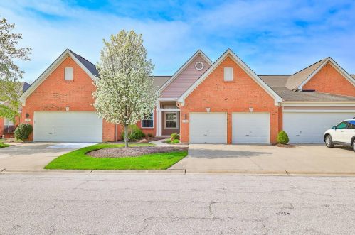 873 Grand Cypress Ct, Cincinnati, OH 45245-3336