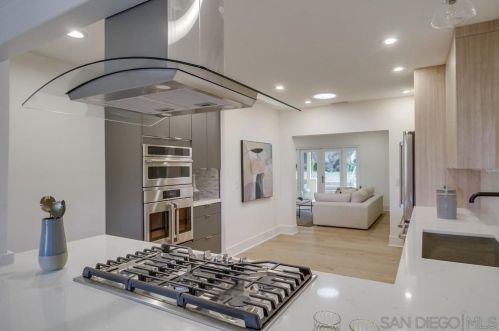 4421 Del Monte Ave, San Diego CA  92107-3607 exterior