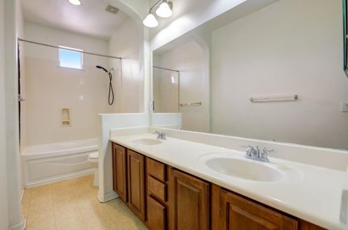 513 Leather Creek Ln, Grayson CA  95363-8775 exterior