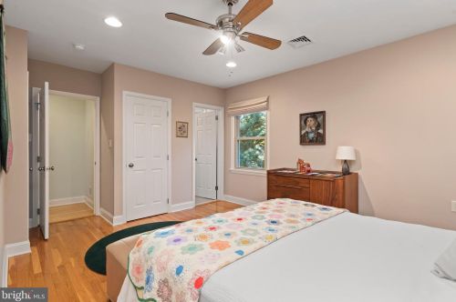 300 28th St, Camp Hill PA  17011-2801 exterior