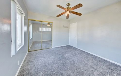 5207 Stevely Ave, Lakewood CA  90713-2114 exterior