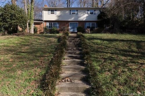 6730 Pencade Ln, Charlotte, NC 28215-3752