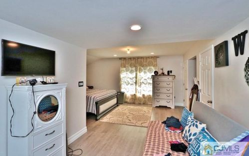 16 Dayton Cres, Bernardsville NJ  07924-2704 exterior