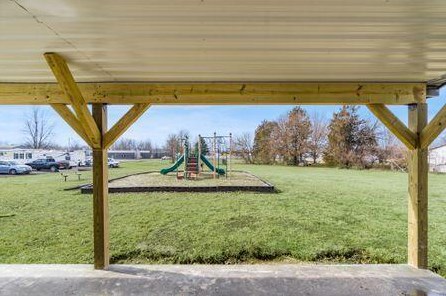 210 Cedar St, Pataskala OH  43062-7071 exterior