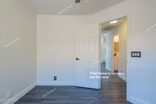 541 Soho Ln, Chandler AZ  85225-8250 exterior