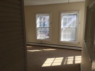 191 Lake Ave, Saratoga Springs NY  12866-2530 exterior