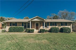 225 Evergreen Cir, Hendersonville, TN 37075-2915
