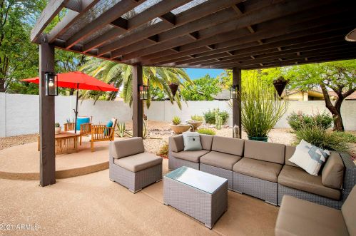 5301 Paradise Dr, Scottsdale AZ 85260-5433 exterior