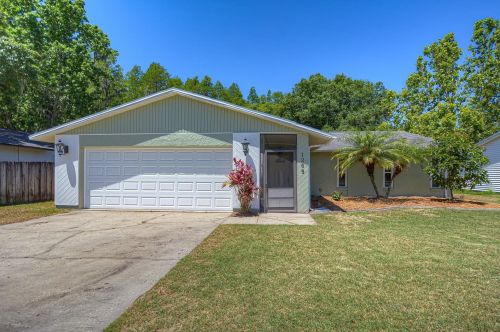 1265 Foxwood Dr, Lutz, FL 33549-4193