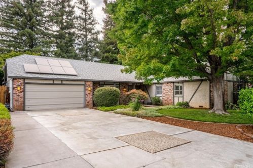 3013 Surrey Ln, Chico, CA 95973-0120
