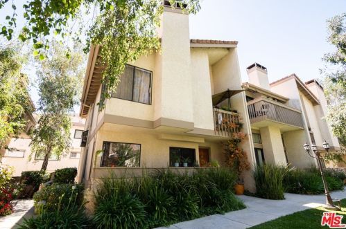 26002 Alizia Canyon Dr, Calabasas, CA 91302-2626