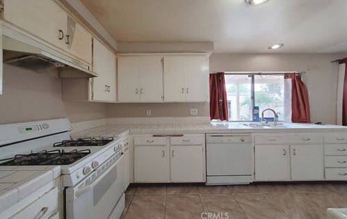 12927 Newhope St, Garden Grove CA  92840-5552 exterior