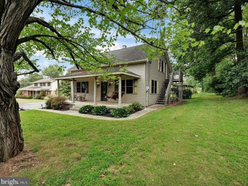 539 Lancaster Pike, Smithville PA  17560-9409 exterior