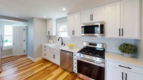 3 Broad St, Billerica MA  01821-6341 exterior