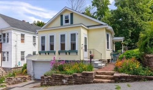 11 Columbus Ave, Lawrence, MA 01841-4003