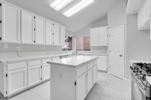 8702 White Peacock Way, Elk Grove CA  95624-3701 exterior