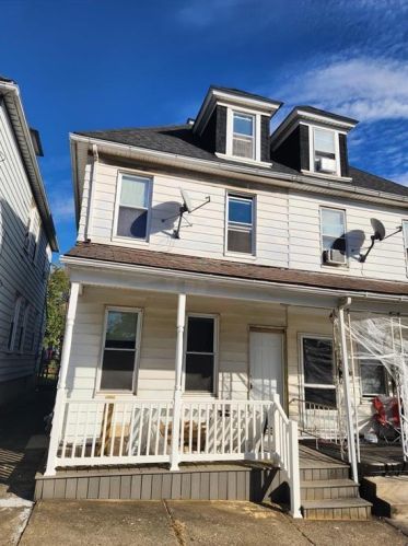 124 14th St, Easton, PA 18042-3295