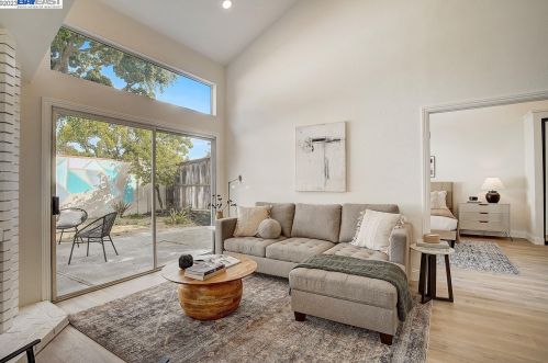 1547 Trimingham Dr, Pleasanton CA  94566-8407 exterior