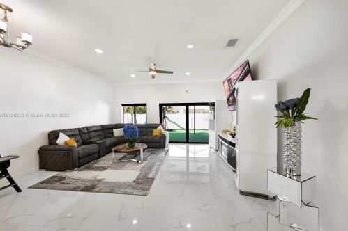 7731 193rd Ter, Hialeah, FL 33015-6425