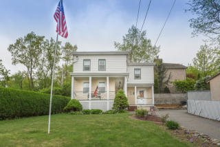 446 258th St, Bronx, NY 10471-2102