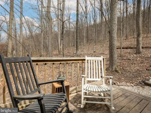 1429 Nancy Jack Rd, Gerrardstown WV  25420-3090 exterior