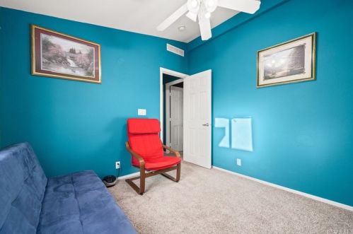 16511 Garfield Ave, Paramount CA  90723-5355 exterior