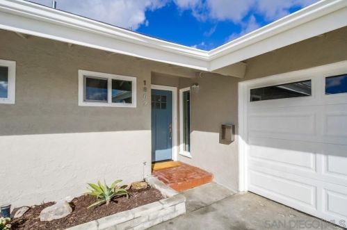 1802 La Corta St, Lemon Grove, CA 91945-3904