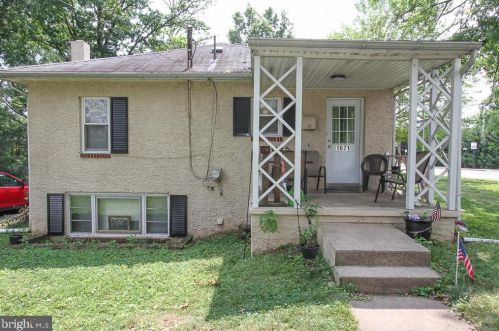 1071 Jackson St, Pottstown, PA 19464-4411