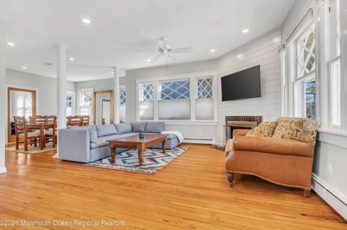 119 Pearl St, Tinton Falls NJ  07701-1522 exterior