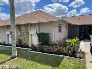 285 Rosewood Ct, Lehigh Acres, FL 33936-1448