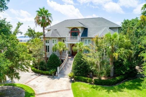 2483 River Bluff Ln, Mount Pleasant, SC 29466-8671