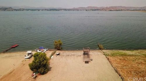 17240 Grand Ave, Lake Elsinore, CA 92530-5756