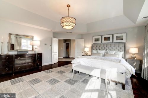 18506 Pelicans Nest Way, Leesburg VA  20176-3963 exterior