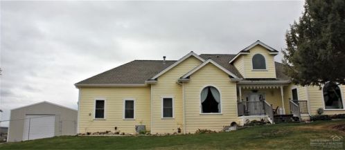 1860 Avalon Dr, Metolius OR  97741-9114 exterior