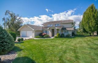 50 Selah Heights Rd, Selah WA  98942-9280 exterior