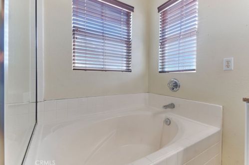 122 Quartz Ln, Perris CA  92570-7268 exterior