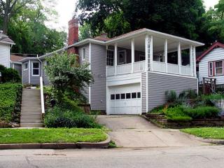 227 Garland St, Pittsburgh, PA 15218-1611