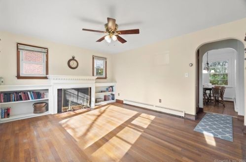 53 Cedar Grove Ave, United States Coast Guard Ac CT  06320-3732 exterior