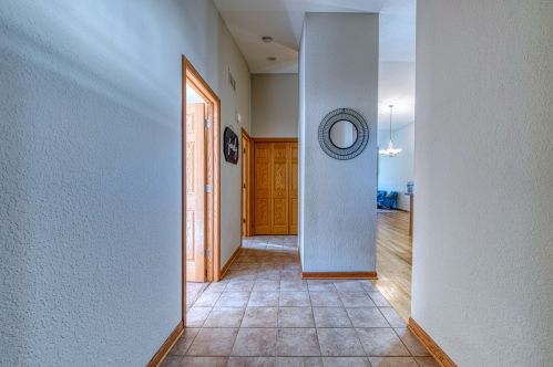 5307 Swift Ave, Cudahy, WI 53110-2334