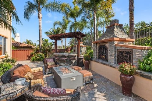 6468 Paseo Cerro, Carlsbad CA  92009-1904 exterior